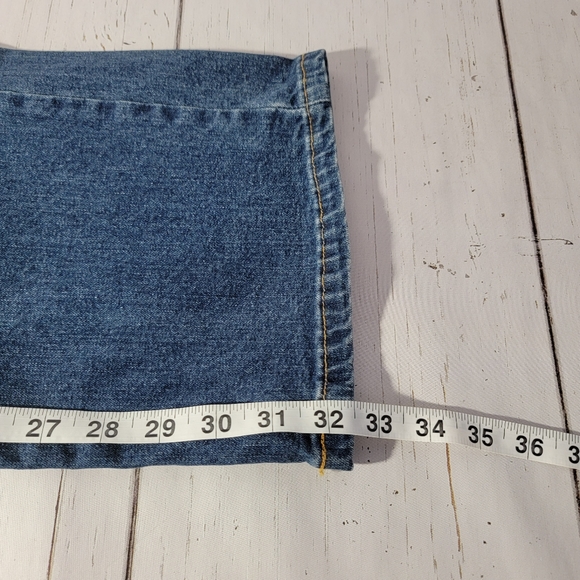 Levi's 550 Med Dark Wash Denim Relaxed Boot Cut Women's Size 12M - Picture 11 of 12